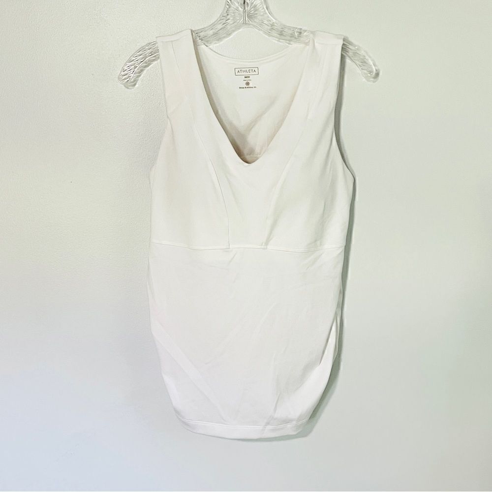 Athleta White Empire Supportive Built in Bra V Neck Tank Top 38DD Like New